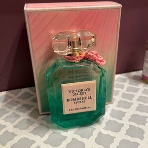 Victoria's Secret Bombshell Escape Eau de Parfum - Teal and Pink open box